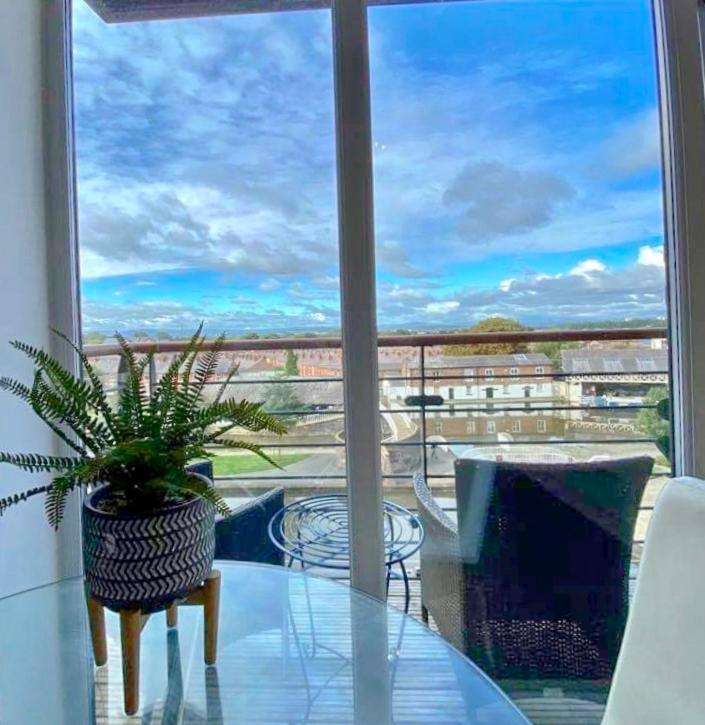 City Centre Chester Waterways Apartment Екстер'єр фото