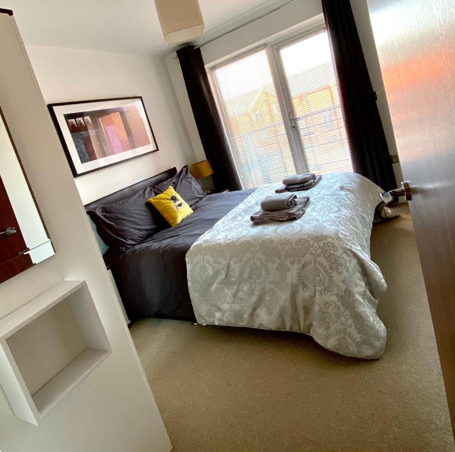 City Centre Chester Waterways Apartment Екстер'єр фото