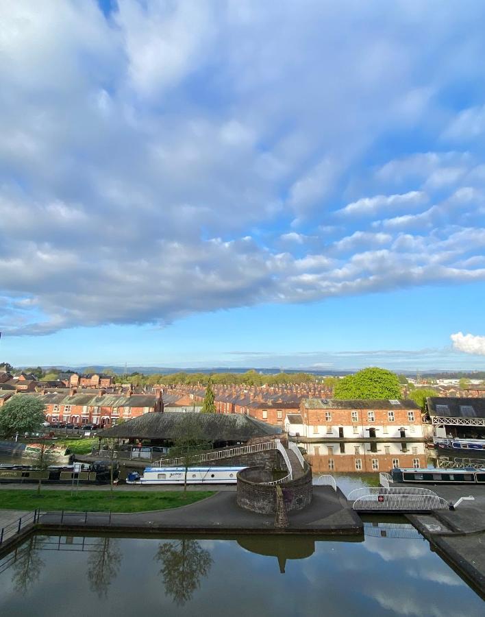 City Centre Chester Waterways Apartment Екстер'єр фото