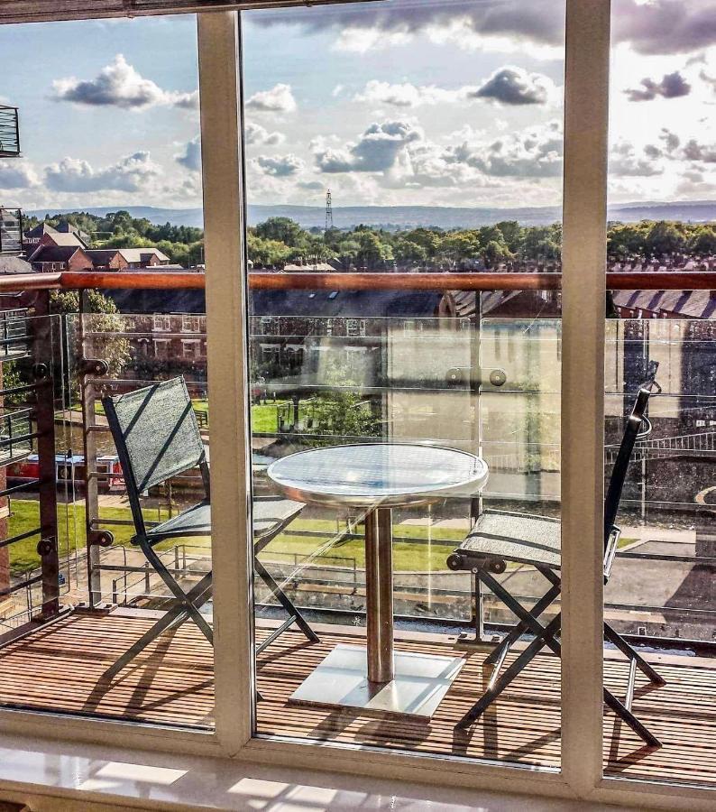 City Centre Chester Waterways Apartment Екстер'єр фото