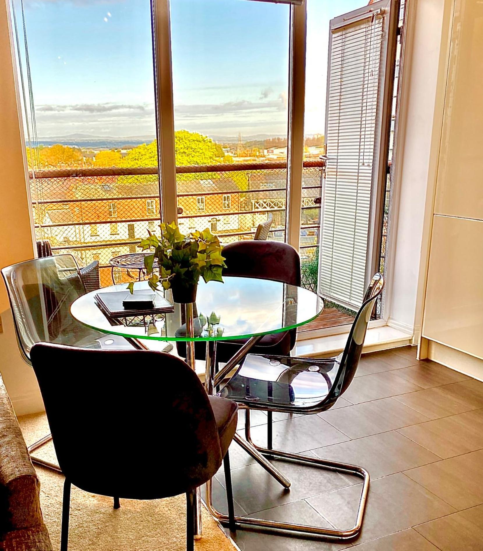 City Centre Chester Waterways Apartment Екстер'єр фото